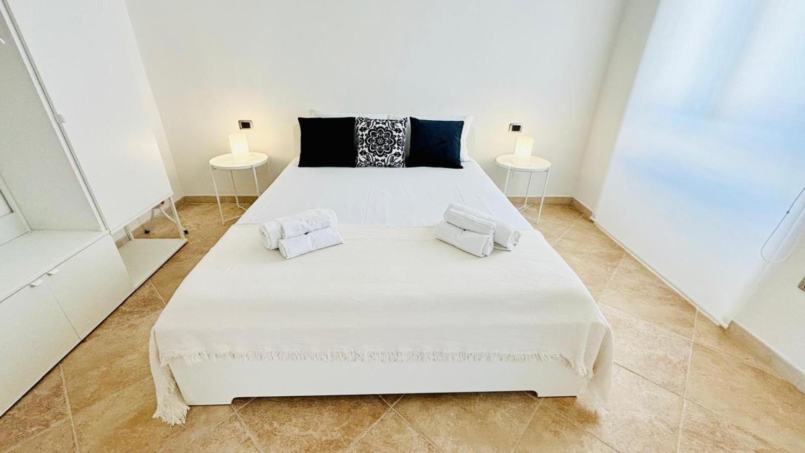 Sunshine Apartment - Appartamento Vicino Al Mare, Cagliari, Sardinia Εξωτερικό φωτογραφία